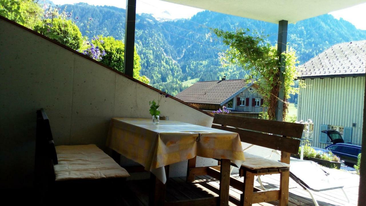 Gaestehaus Lutz Mellau Exterior photo